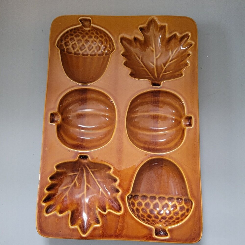 Nantucket Cake Bread Pan Mold Fall Autumn Leaf Pumpkin Acorn Bake Ceramic